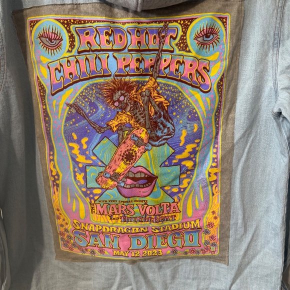 Red Hot Chili Peppers Upcycled Back Graphic T-Shirt on Hooded Denim Jacket - L - Picture 2 of 3